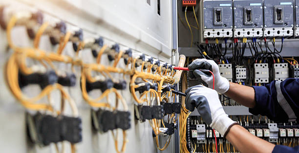Professional Electrician technician working in East Bronson, FL